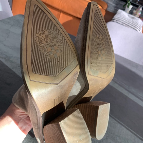 EUC Vince Camuto grey suede leather bootie, size 7.5 - Picture 5 of 5